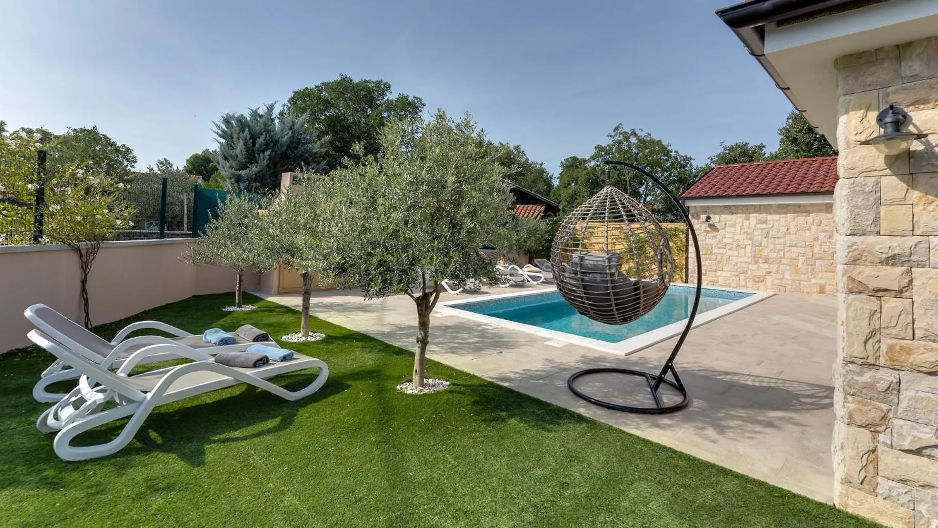 Beautiful New Villa With Pool, Near Beach - By Traveler Tourist Agency Krk - Id 2400 Пинезичи